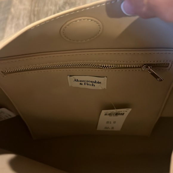Abercrombie and Fitch Cream Vegan Suede Tote Bag NWT - Picture 3 of 8